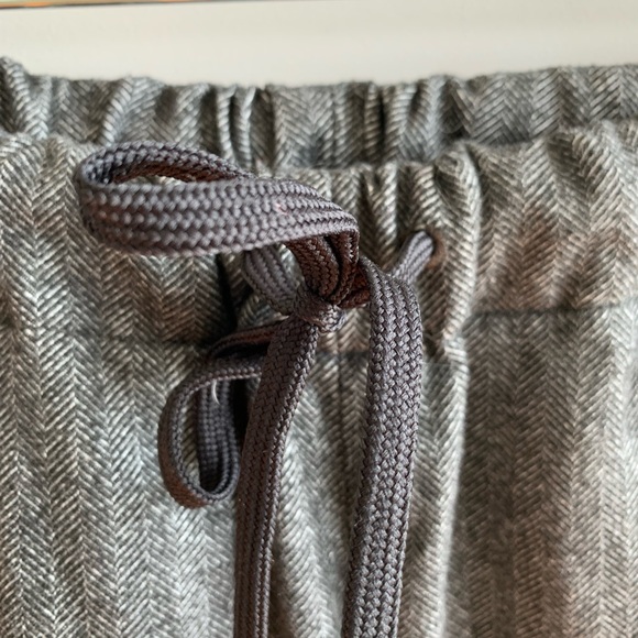 Aritzia - Babaton - elastic waist dress pants - Picture 1 of 7